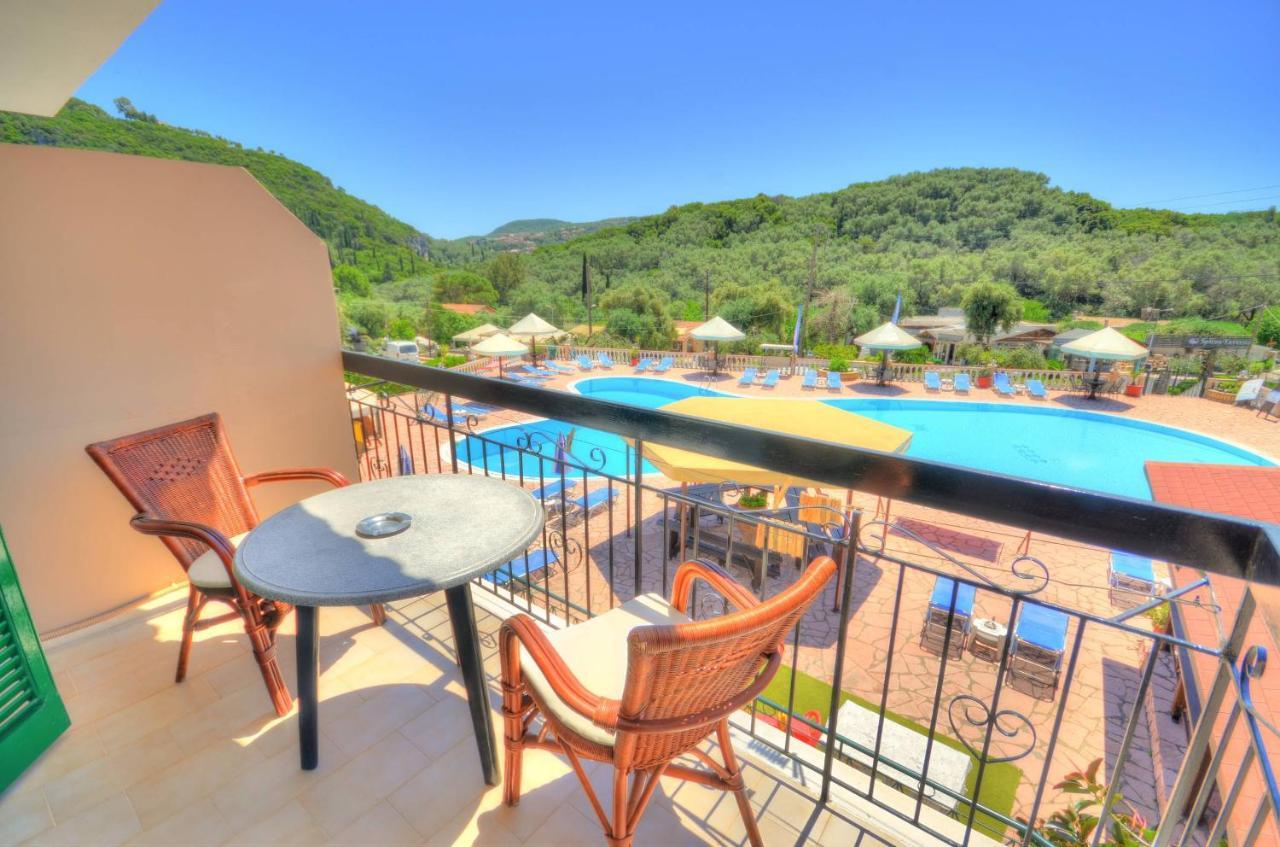 Mermaid Pool Studios And Bar Палеокастріца Екстер'єр фото